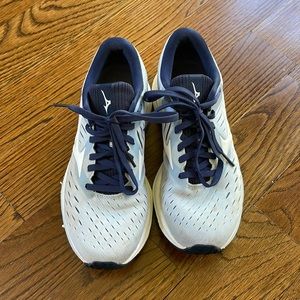 Mizuno Wave Rider 24 Running Shoes - Women's Size 6.5